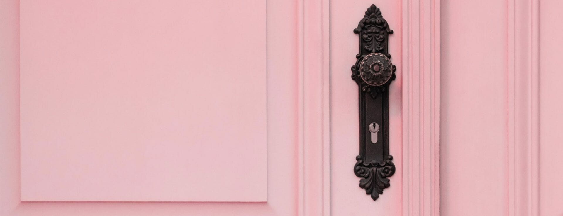 5 Ways to Decorate With Pink
